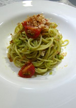 【健康パワー】アボカドとトマトのパスタ-レシピのメイン写真