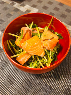 サーモンと豆苗の塩昆布ポン酢和え-レシピのメイン写真