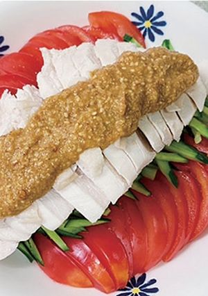 レンジで簡単！蒸し鶏のごまだれがけ-レシピのメイン写真