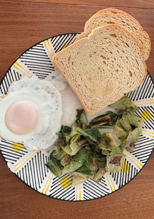 レタスとアンチョビの炒め物-レシピのメイン写真