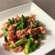アスパラガスとベーコンの炒め物