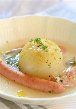 液体塩こうじで!丸ごと玉ねぎのスープ★-レシピのメイン写真