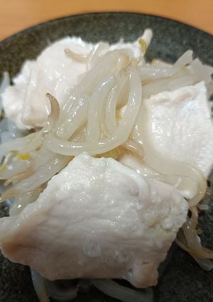 鶏むね肉♡しっとり塩麹蒸し焼き-レシピのメイン写真