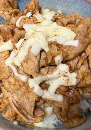 炙りチーズ豚丼-レシピのメイン写真