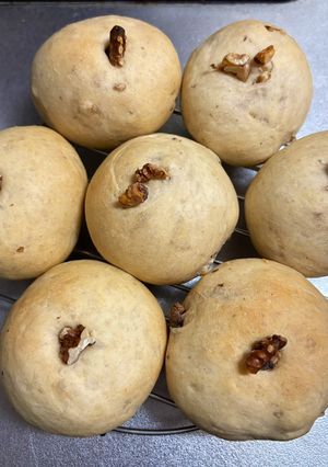 全粒粉ときび砂糖の手ごねくるみパン-レシピのメイン写真