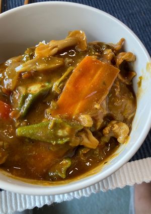 刻みセロリ葉とオクラのチキンカレー（2日目）-レシピのメイン写真