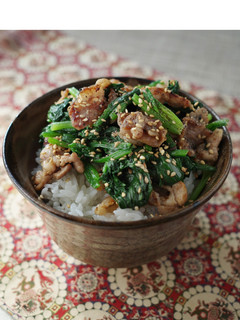 ほうれん草&豚コマ丼(ビビンバ風)-レシピのメイン写真