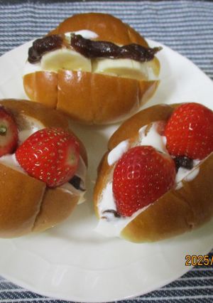 『おやつに』苺🍓ばなな🍌ロールサンド😋-レシピのメイン写真