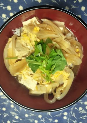 10分で簡単⭐️豆腐入りとろとろ卵丼-レシピのメイン写真