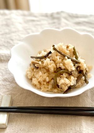 わらびの炊き込みご飯 だしまろ酢の漬け汁-レシピのメイン写真