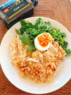 焼肉生だれで親鶏簡単炊飯器カオマンガイ-レシピのメイン写真