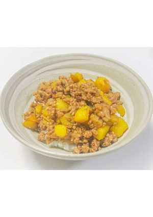 濃厚梅干しとじゃがいもの和風そぼろ丼-レシピのメイン写真