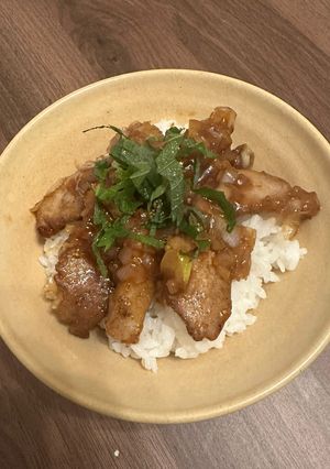 豚肉をソースベースのタレで味付け-レシピのメイン写真