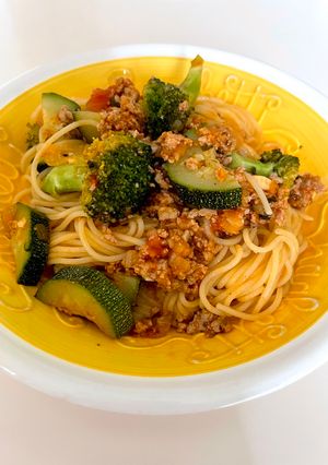ズッキーニとブロッコリーのミートパスタ-レシピのメイン写真