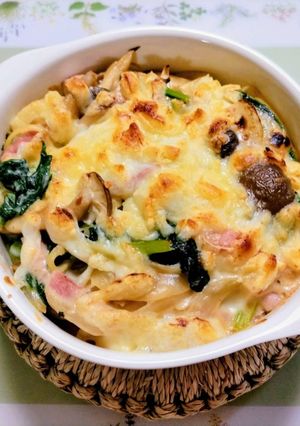 簡単夕飯昼食小松菜しめじクリームパスタのグラタン-レシピのメイン写真