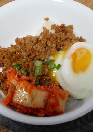 不器用豚挽そぼろ丼（韓国風-レシピのメイン写真