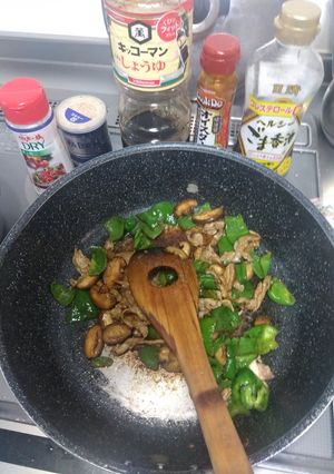 豚肉とピーマンと椎茸のオイスターソース醤油炒め-レシピのメイン写真