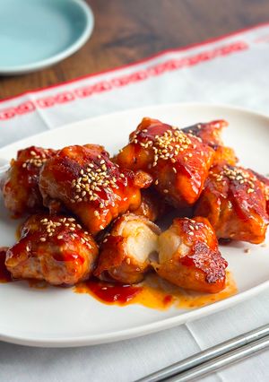 やみつき！【肉巻きヤンニョム餅】-レシピのメイン写真
