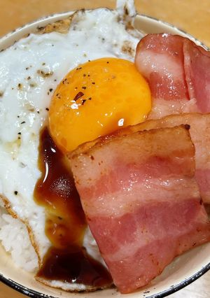 ズボラの簡単めちゃウマ☆目玉焼きご飯♪-レシピのメイン写真