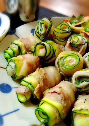 ＊ズッキーニと豚肉のくるくるピリ辛煮＊-レシピのメイン写真