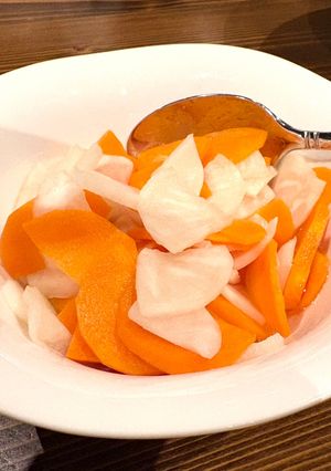 子どもも大好き！カブとにんじんの甘酢和え-レシピのメイン写真