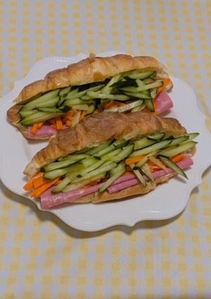 キャロットラペのクロワッサンサンド-レシピのメイン写真