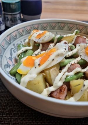 ベーコンじゃがいもインゲンのホットサラダ-レシピのメイン写真