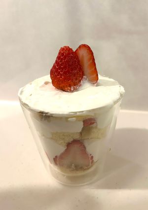 カステラで作る！ズボラショートケーキ-レシピのメイン写真