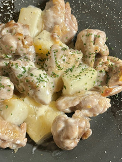 鶏モモ+切餅×塩胡椒+シーザードレ-レシピのメイン写真
