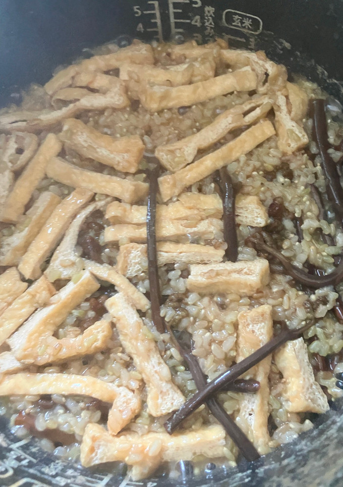 簡単　わらびの炊き込みご飯　玄米-レシピのメイン写真