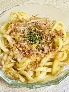 【ちいかわ】バター醤油の焼きうどん-レシピのメイン写真