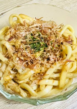 【ちいかわ】バター醤油の焼きうどん-レシピのメイン写真
