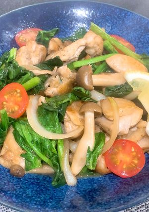 鶏もも肉とほうれん草のバター醤油炒め-レシピのメイン写真