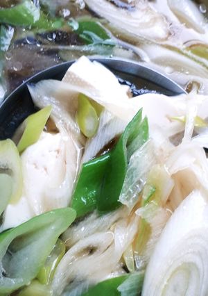 簡単☆手羽元の茹で汁☆豆腐とネギの醤油汁-レシピのメイン写真