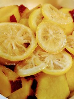 さつまいもとレモンの蜂蜜煮-レシピのメイン写真