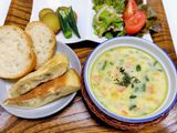 いつもの野菜で！簡単具沢山コーンスープ