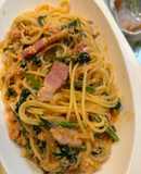 ベーコンほうれん草の豆乳トマトパスタ