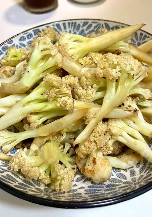 カリフラワーの強火炒め(爆炒花菜)-レシピのメイン写真