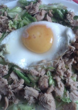備蓄米でカフェ丼V93ツナ春キャベツ月見-レシピのメイン写真