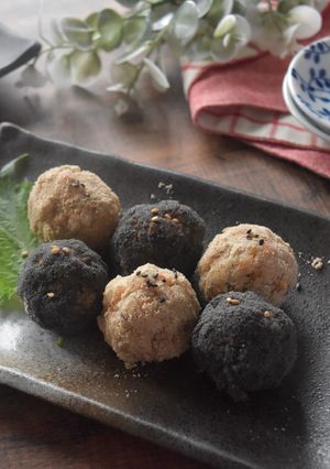 ごまと鮭の混ぜご飯　手毬おにぎり-レシピのメイン写真