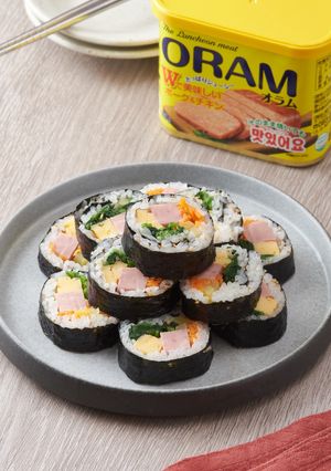 ORAMランチョンミート の彩りキンパ-レシピのメイン写真