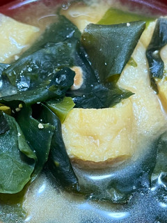 油揚げとわかめのお味噌汁-レシピのメイン写真