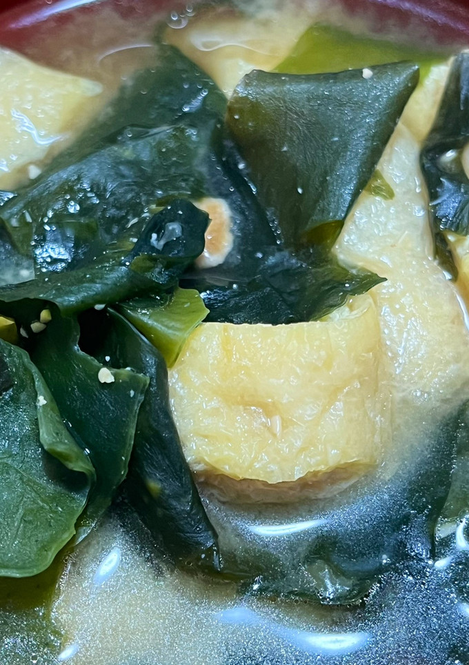 油揚げとわかめのお味噌汁-レシピのメイン写真