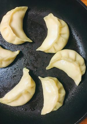 皮も手作り！たまねぎ餃子-レシピのメイン写真