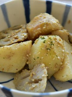 レンコンとサトイモのゴマ和え-レシピのメイン写真