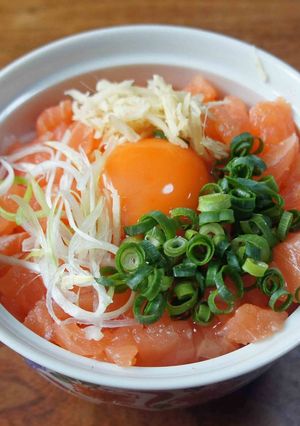 サーモンのネギトロ丼-レシピのメイン写真