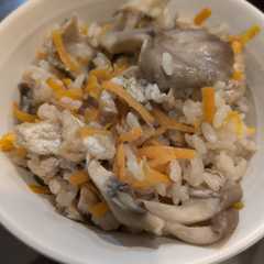 รูปของ 舞茸の炊き込みご飯