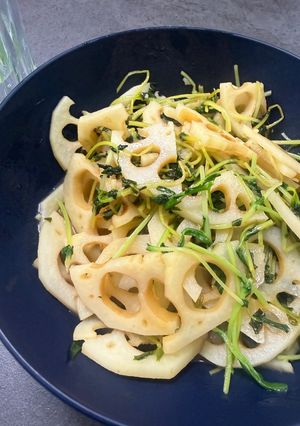 蓮根と豆苗の炒め物-レシピのメイン写真