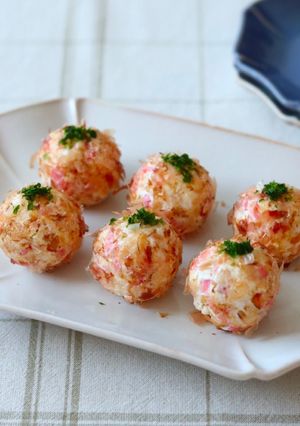 クリームチーズのたこ焼き風おかかまぶし-レシピのメイン写真