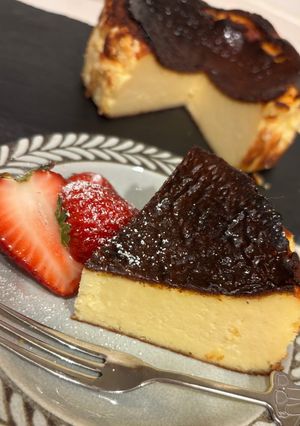 お店みたい!濃厚バスクチーズケーキ-レシピのメイン写真